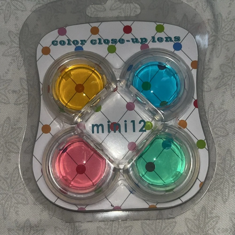 Colored Lens - Picture 2 of 3